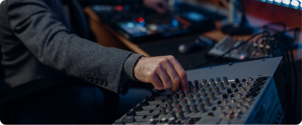 Compugen transforme une salle vide en un centre de collaboration hybride pour 200 personnes