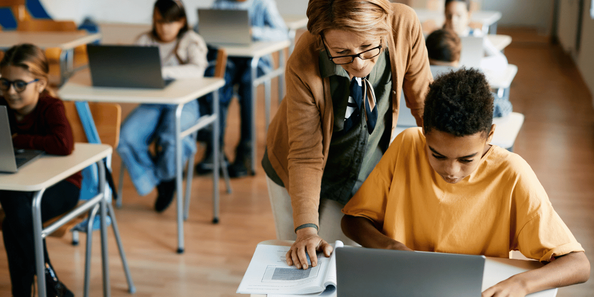 Maximisez l'impact éducatif : actualisez les Chromebooks de votre école avec Compugen